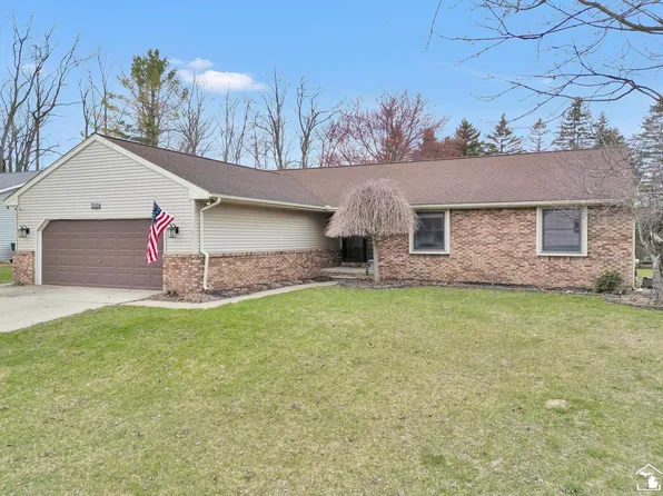 31014 Bramley Cir, New Hudson, MI 48165