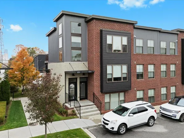 1220 Diamond Ct APT E, Royal Oak, MI 48067