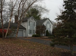 11 Norbrook Rd, Fairport, NY 14450