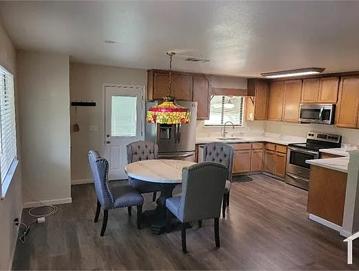 10250 River Rd #B — Photo 2