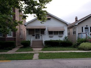 826 Circle Ave, Forest Park, IL 60130