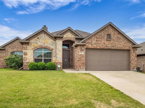 4907 Lakepark Dr, Sanger, TX 76266