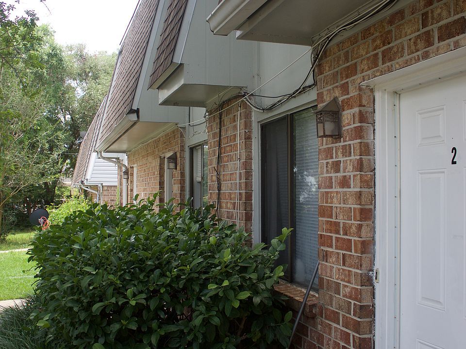 1st image of 804 Vrogy Ct APT 4