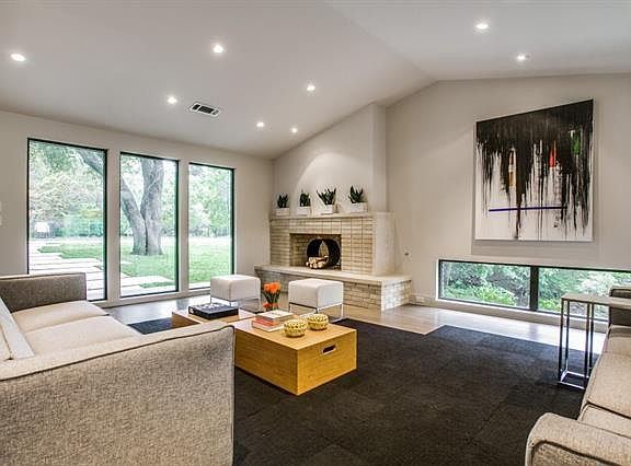 3rd image of 6707 Royal Crest Dr