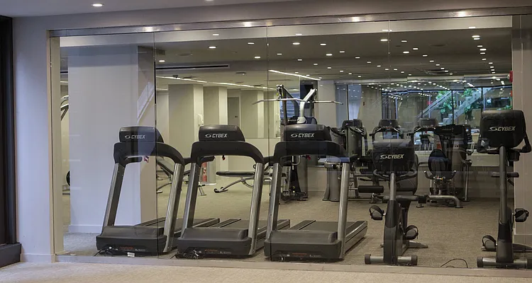 Rented by Stonehenge NYC LLC | media 18