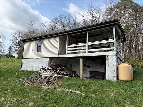 3rd image of 250 Pipestem Rd