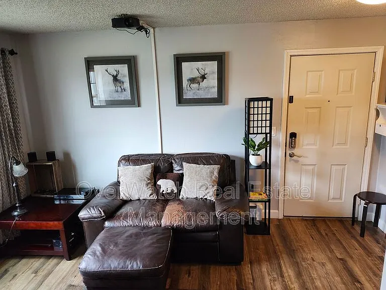 6329 E 32nd Ave #2 — Photo 6