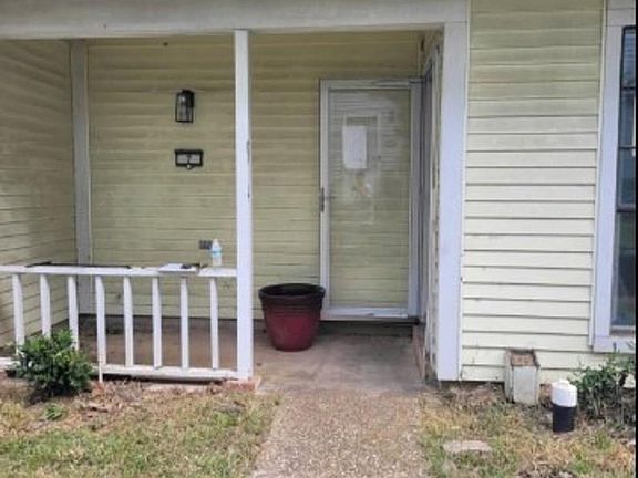 2nd image of 1414 Highland Ave APT 1