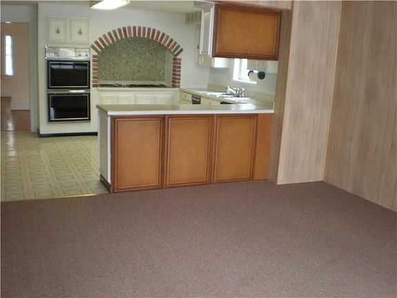 3rd image of 196 Gorham St