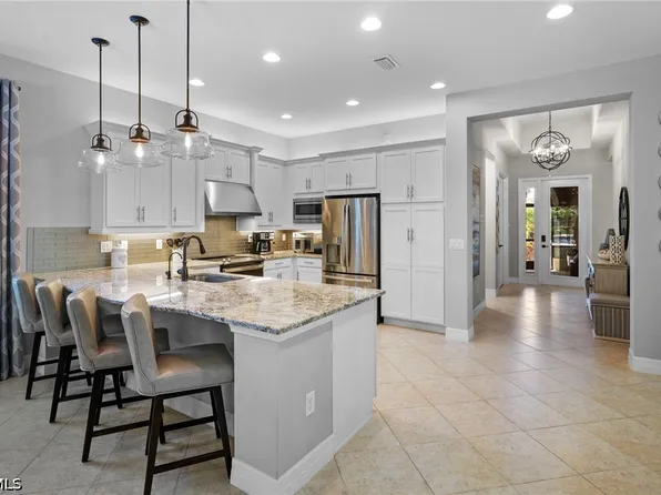 10092 Windy Pointe Ct, Fort Myers, FL 33913