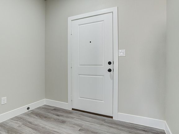 4th image of 6928 12th St