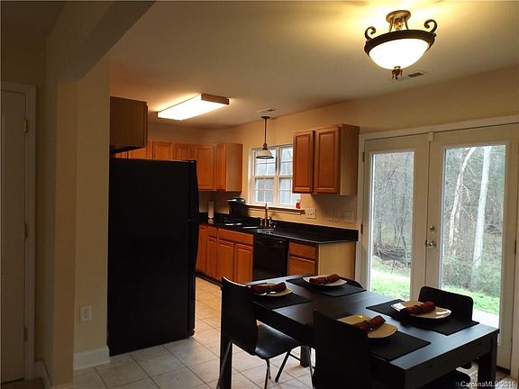 4th image of 3319 Westridge Ln