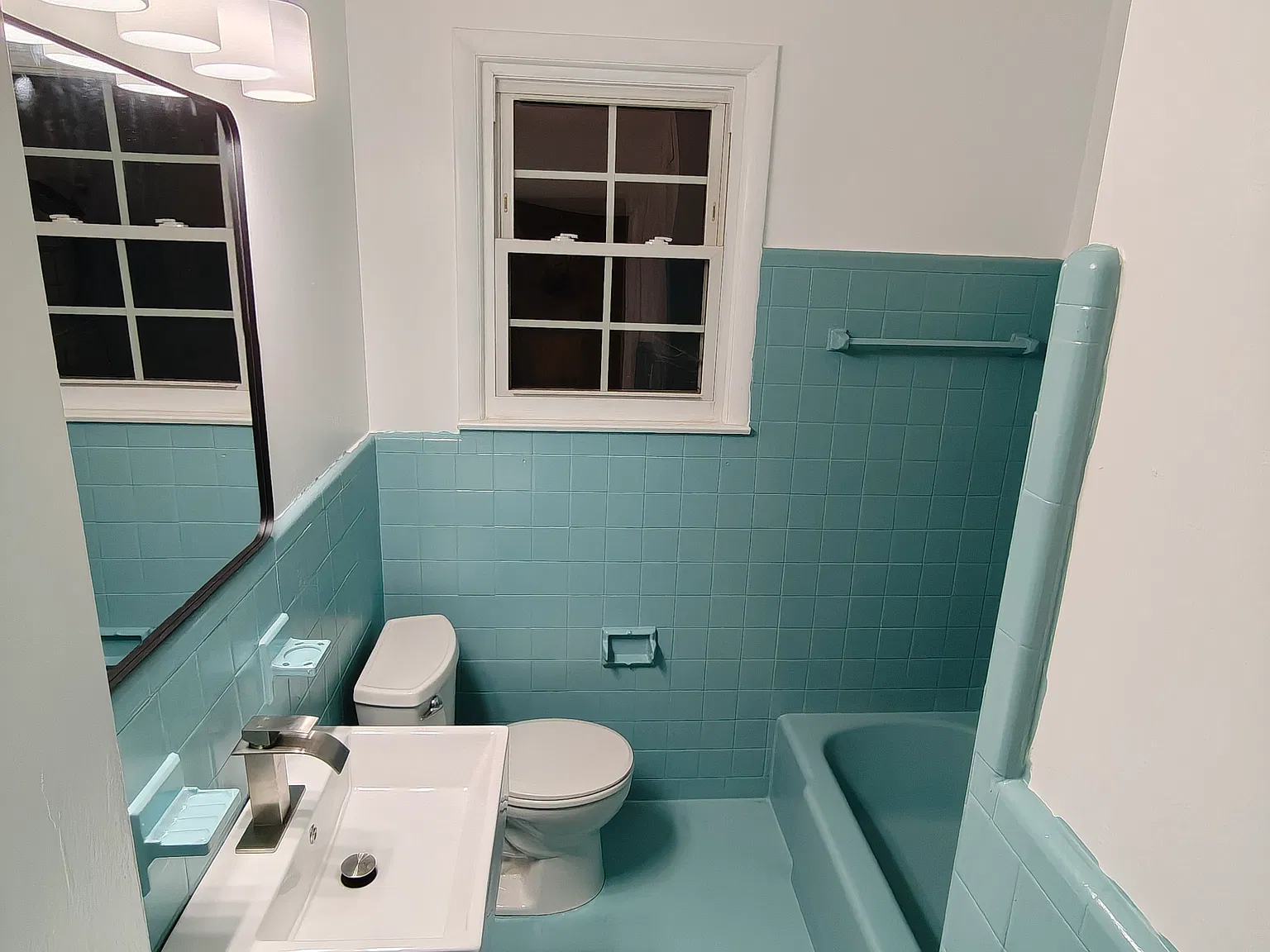 213 Lisa Ln — Photo 3