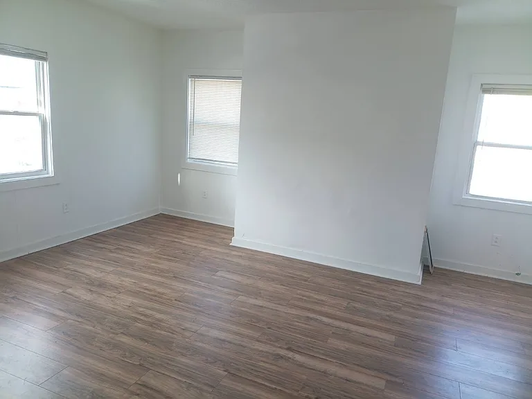 916 Gibson St #1 — Photo 5