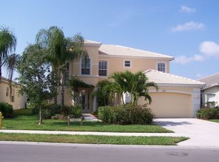 8253 Laurel Lakes Blvd, Naples, FL 34119