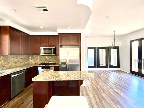 2nd image of 2740 Villas Way