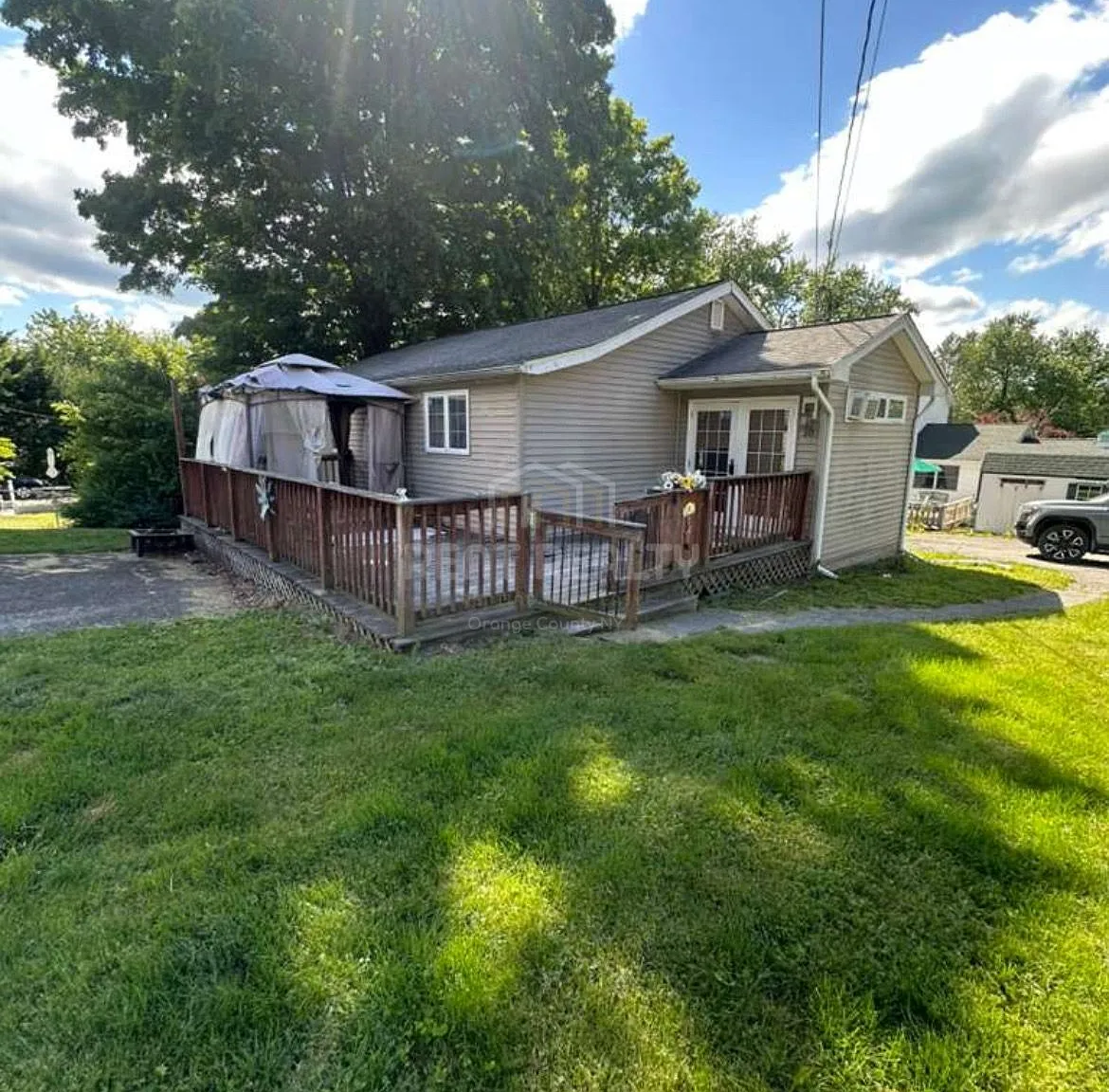 10 Poplar Trl — Photo 1