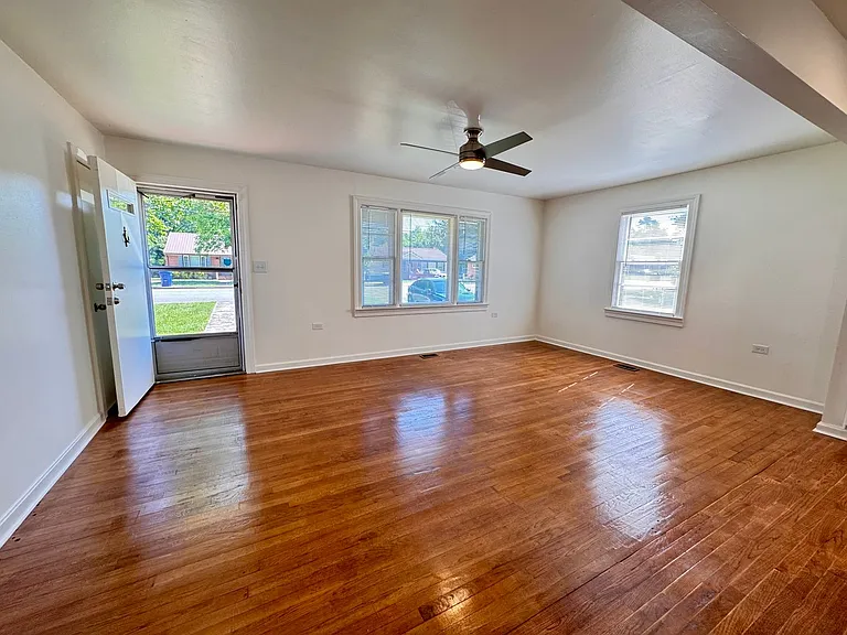 804 E Northington St — Photo 3