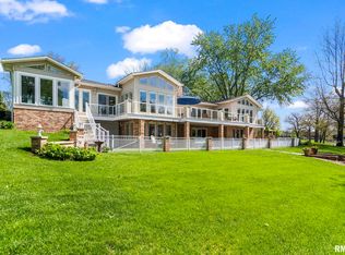 769 Pecan Point, Petersburg, IL 62675