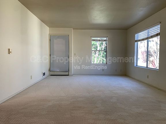 5th image of 622 Celebration Ct