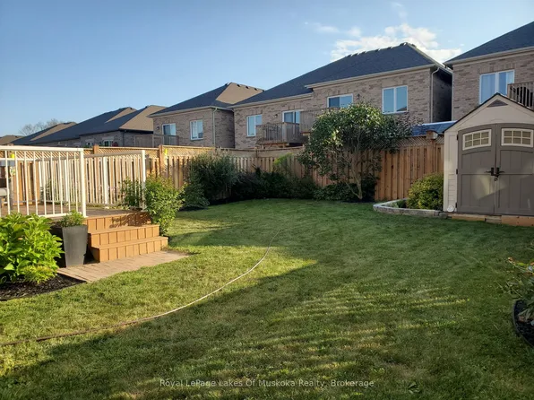 3038 Emperor Dr, Orillia, ON L3V 0A4