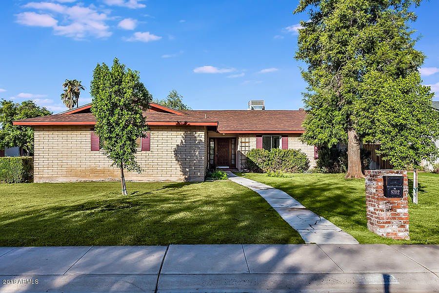 8102 N 16th Dr-1