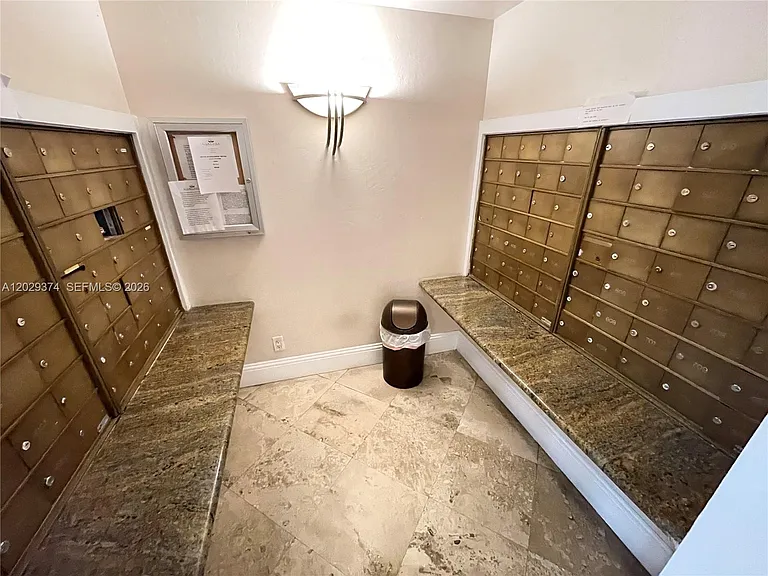 9195 Collins Ave #1001 — Photo 27
