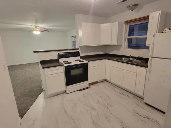 212 Kronos Dr Unit A, De Soto, MO 63020