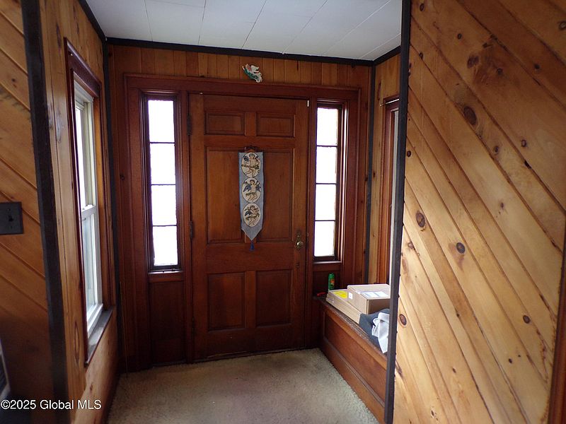 3rd image of 1244 Burgoyne Avenue