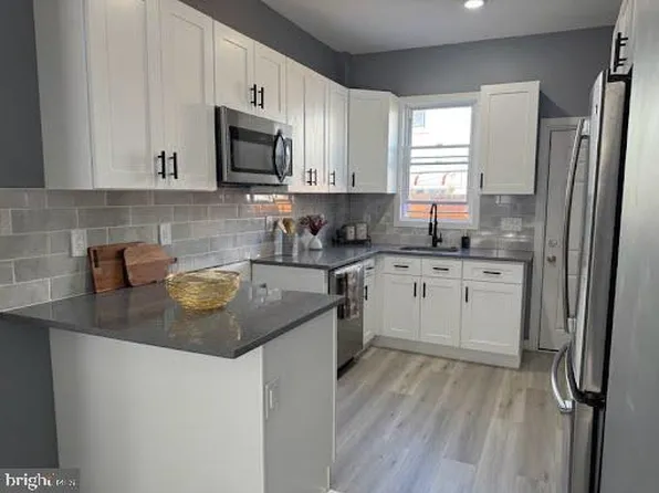 3042 Livingston St, Philadelphia, PA 19134