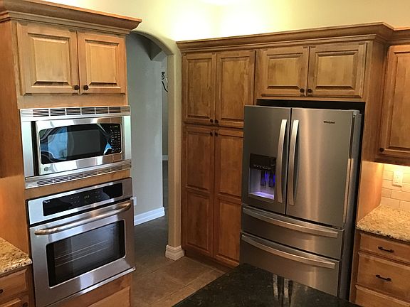 4th image of 2815 NW 15th St