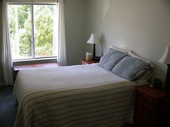 5th image of 2723 Southlawn St