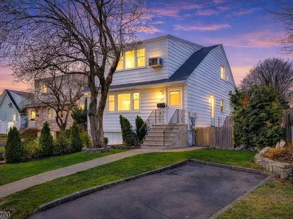 322 Broughton Ave, Bloomfield Twp., NJ 07003