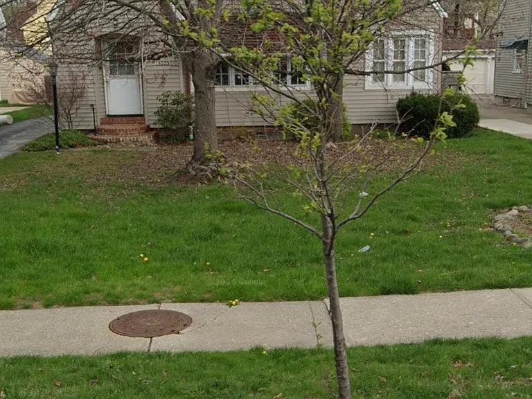 18523 Chagrin Blvd #LOWER — Photo 1