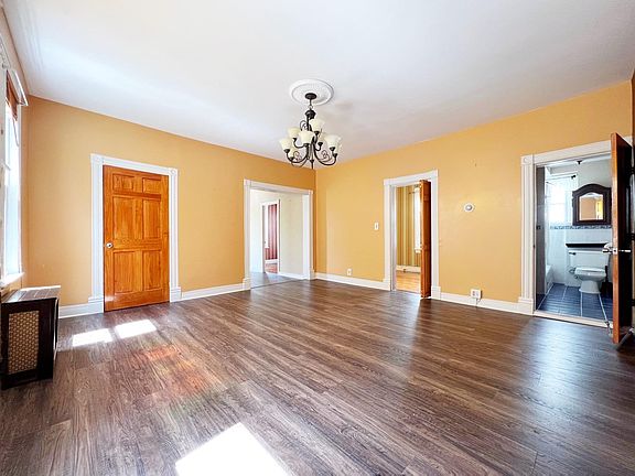 2nd image of 161 Wardwell Ave Floor 1