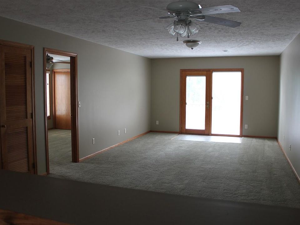 Living area, door to deck