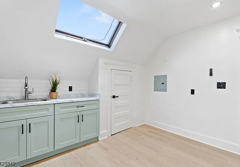 137 S Burnet St #3 — Photo 17