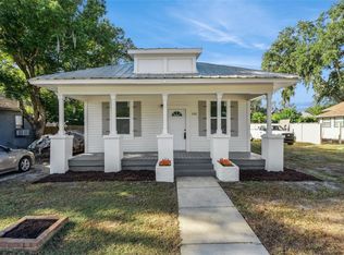 248 E Magnolia St, Groveland, FL 34736