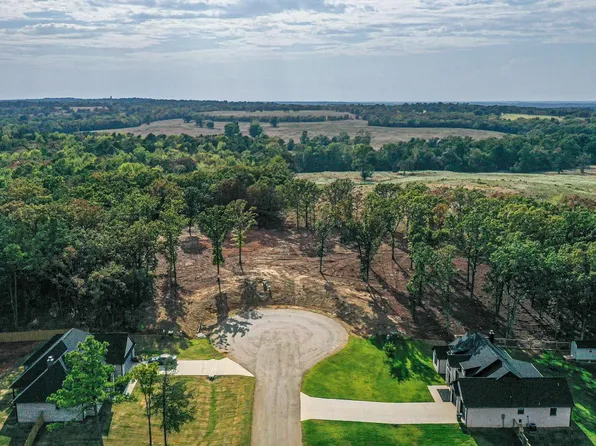 Cedarpark Pl, Lindale, TX 75771