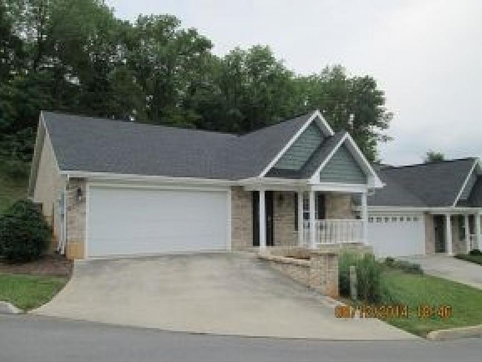 1st image of 66 Hiddenbrook Ln