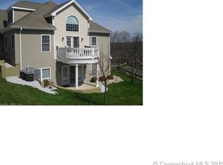 121 Pine Hill Blvd, Plymouth, CT