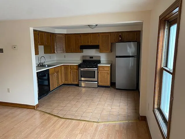 4 Saint Paul St #4 — Photo 1