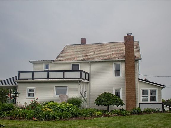 2nd image of 1255 Cherry Ridge Dr SW