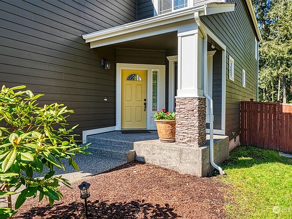 2nd image of 15204 84th Avenue E