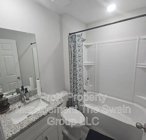 304 Avenue P NW — Photo 11