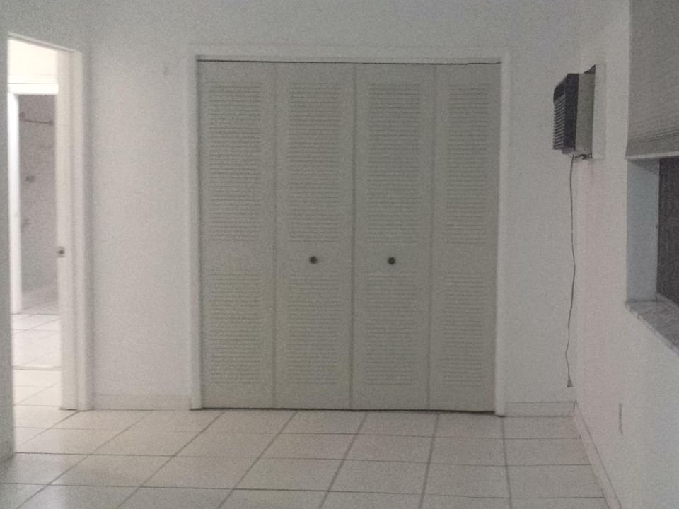 2nd image of SW40 Miami Westchester Westchester 107 Avenue Stre #Westcher