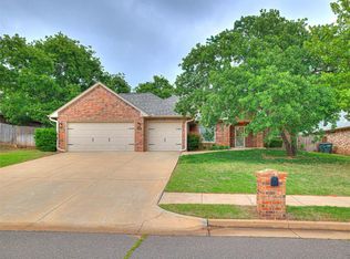 736 Martina Ln, Edmond, OK 73034
