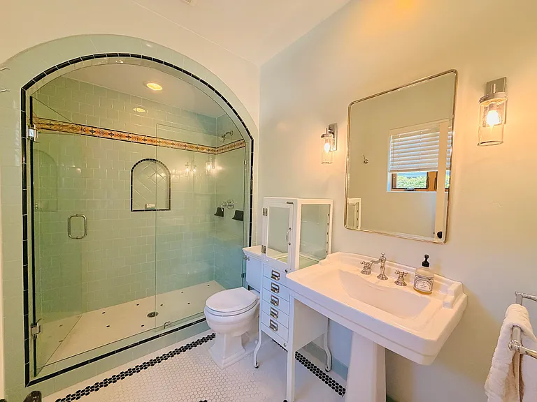 333 Conejo Rd — Photo 17
