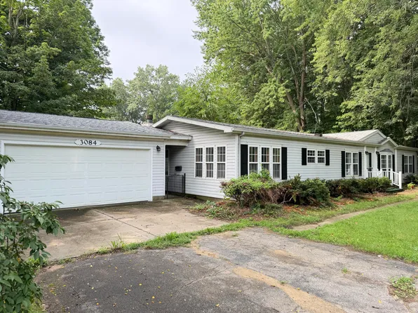 3084 S Pipestone Rd, Benton Harbor, MI 49022