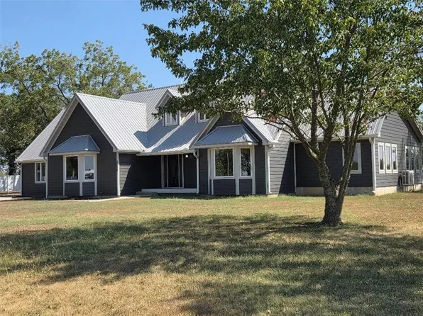 2096 Indian Rd, Fort Scott, KS 66701
